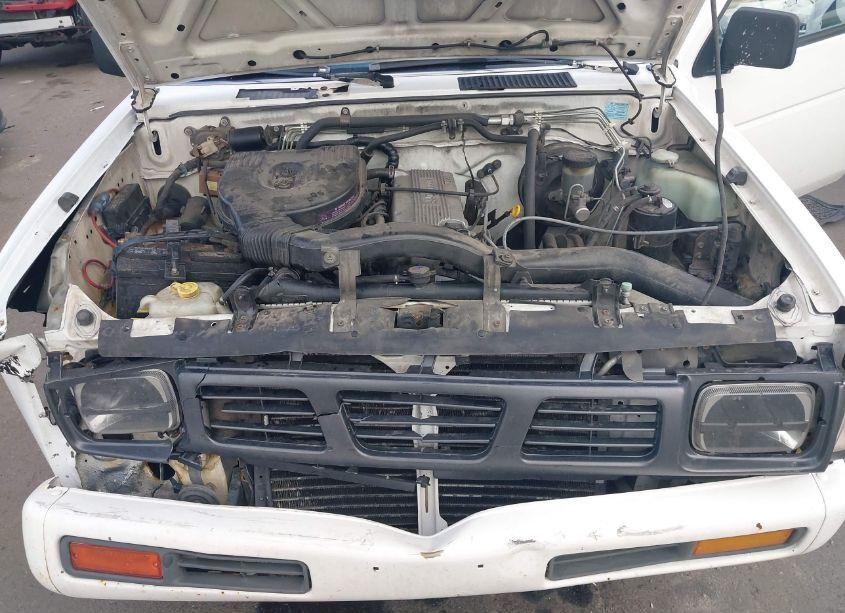 Photo 10 of 1995 Nissan Truck E/XE (VIN 1N6SD11S3SC425536)