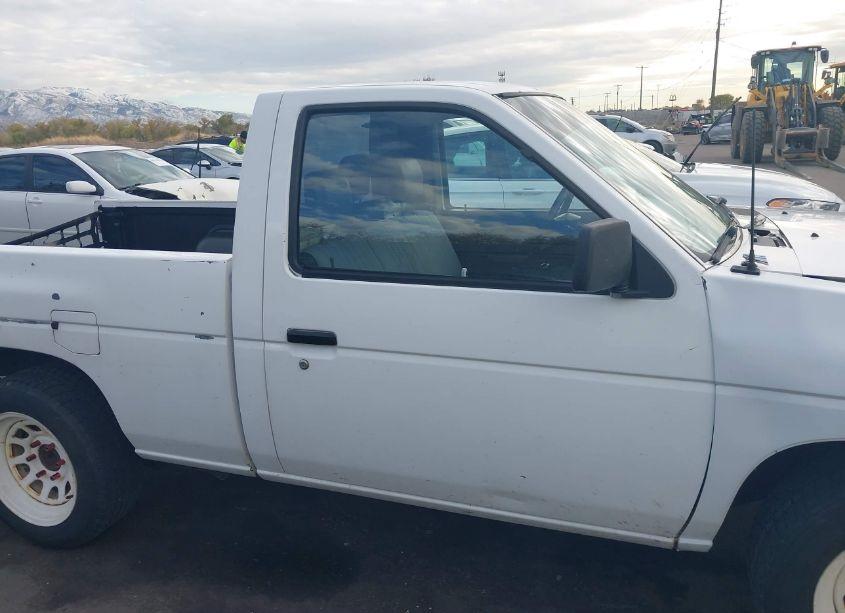 Photo 13 of 1995 Nissan Truck E/XE (VIN 1N6SD11S3SC425536)
