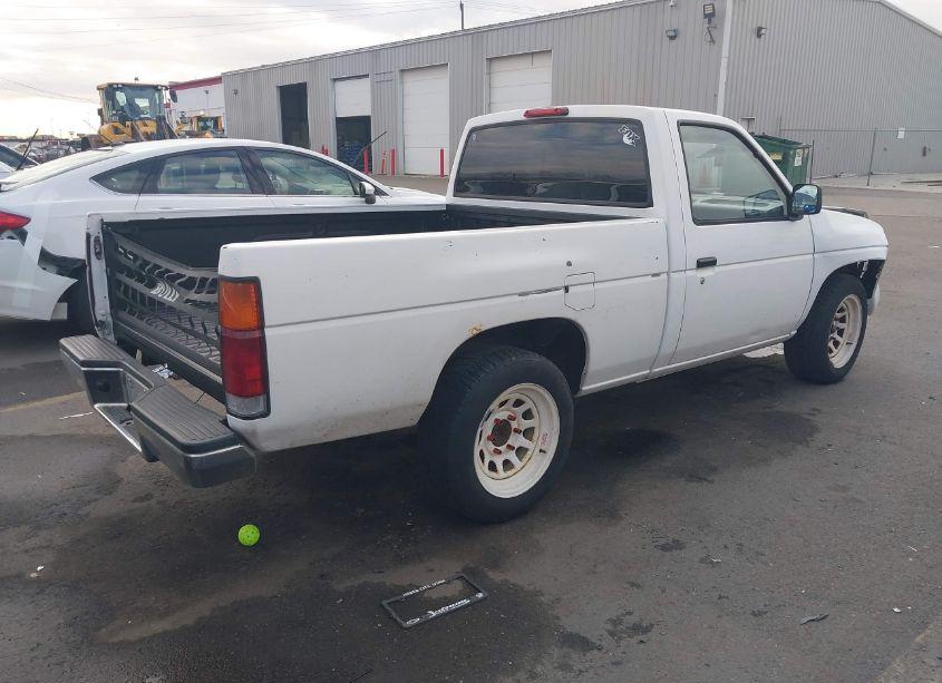 Photo 4 of 1995 Nissan Truck E/XE (VIN 1N6SD11S3SC425536)