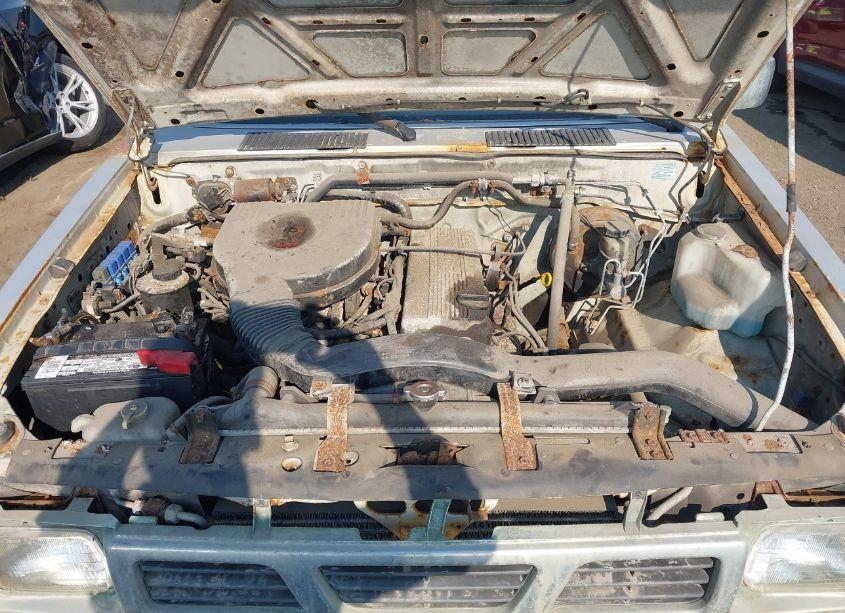 Photo 10 of 1996 Nissan Truck XE (VIN 1N6SD11S3TC305687)