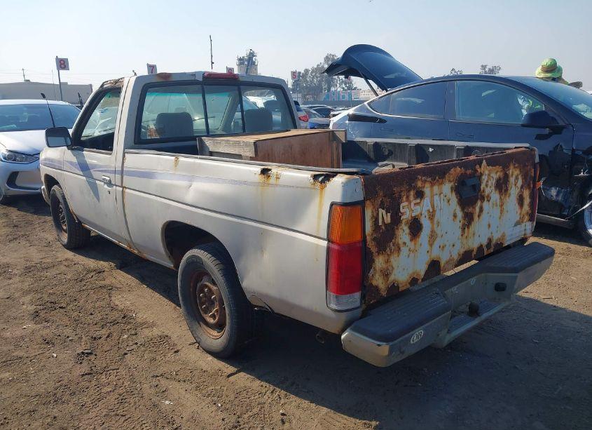Photo 3 of 1996 Nissan Truck XE (VIN 1N6SD11S3TC305687)