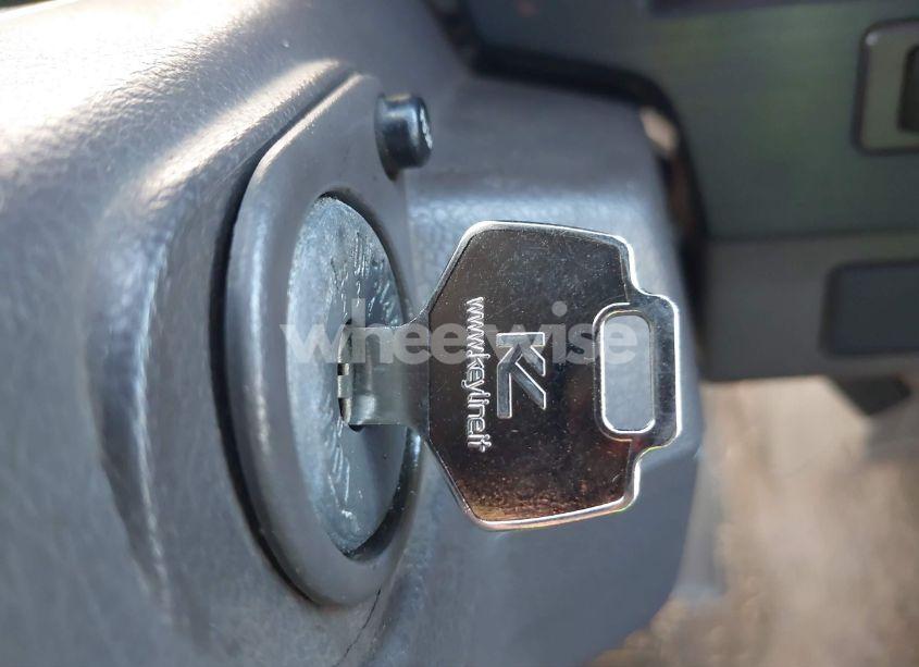 Photo 11 of 1992 Nissan Truck SHORT WHEELBASE (VIN 1N6SD11S4NC345828)