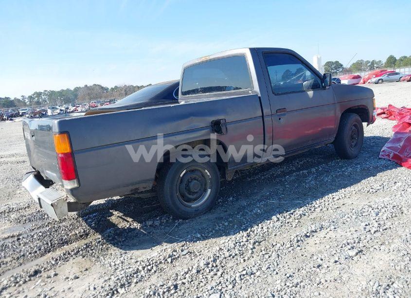 Photo 4 of 1992 Nissan Truck SHORT WHEELBASE (VIN 1N6SD11S4NC345828)