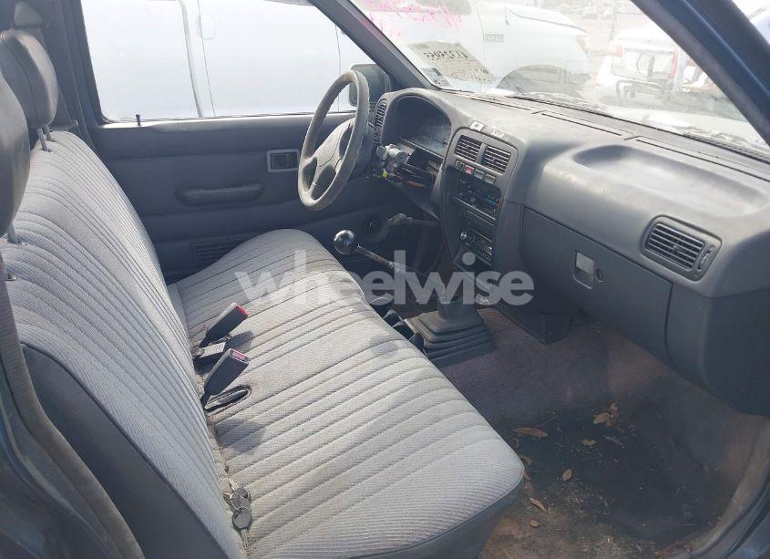 Photo 5 of 1994 Nissan Truck XE (VIN 1N6SD11S4RC322264)