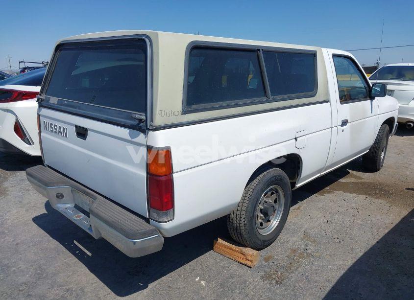 Photo 4 of 1995 Nissan Truck E/XE (VIN 1N6SD11S4SC466984)