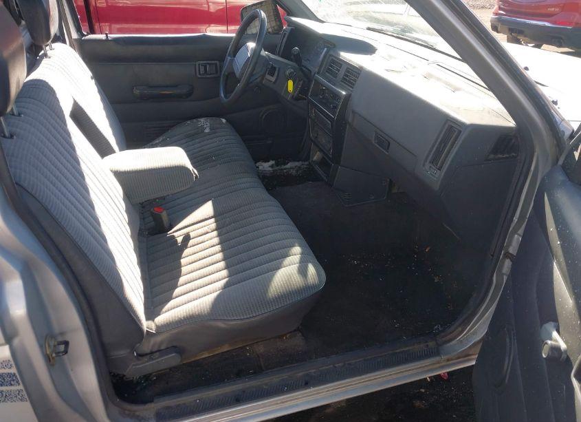 Photo 5 of 1993 Nissan Truck SHORT WHEELBASE (VIN 1N6SD11S5PC359899)
