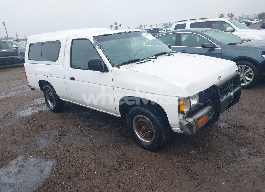 1995 Nissan Truck E/XE (VIN 1N6SD11S6SC425305) main photo