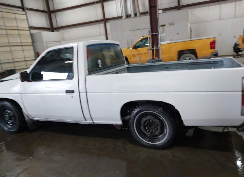 Photo 14 of 1992 Nissan Truck SHORT WHEELBASE (VIN 1N6SD11S7NC377138)
