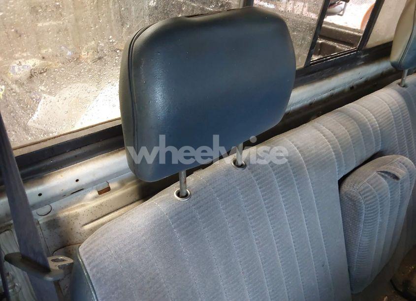 Photo 8 of 1993 Nissan Truck SHORT WHEELBASE (VIN 1N6SD11S7PC323101)