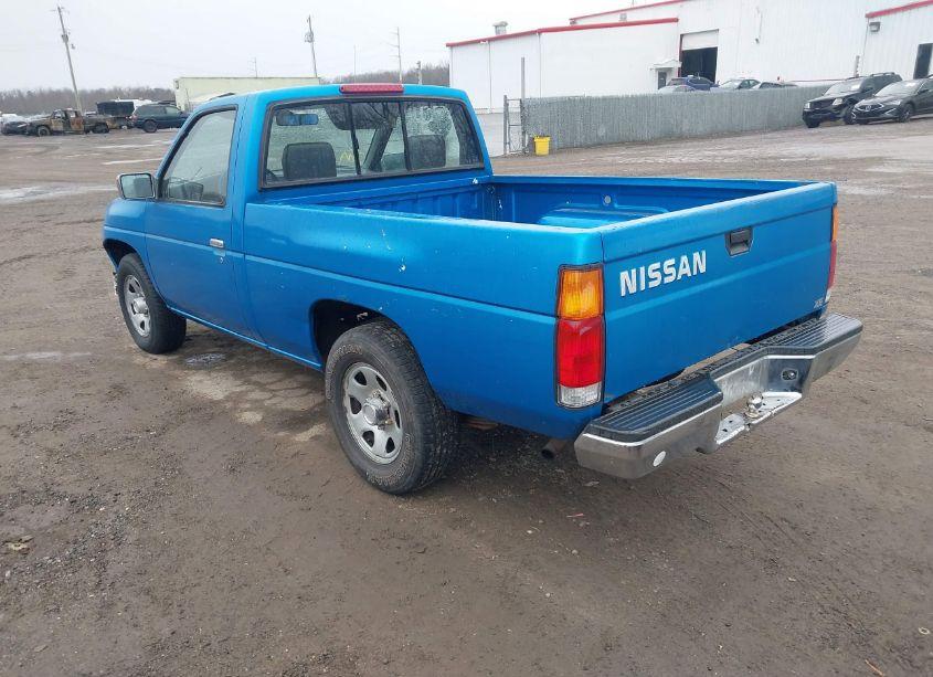 Photo 3 of 1995 Nissan Truck E/XE (VIN 1N6SD11S7SC390600)