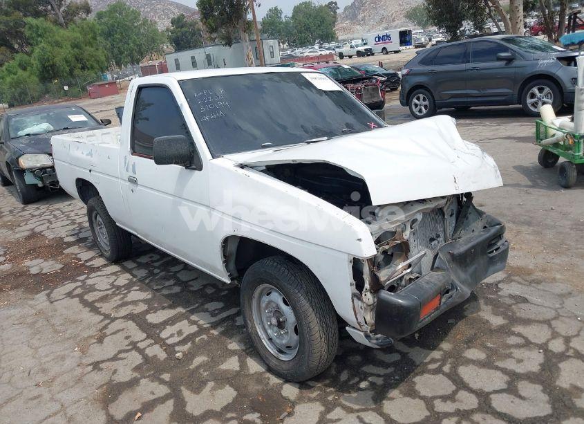 1993 Nissan Truck SHORT WHEELBASE (VIN 1N6SD11S8PC357919) main photo