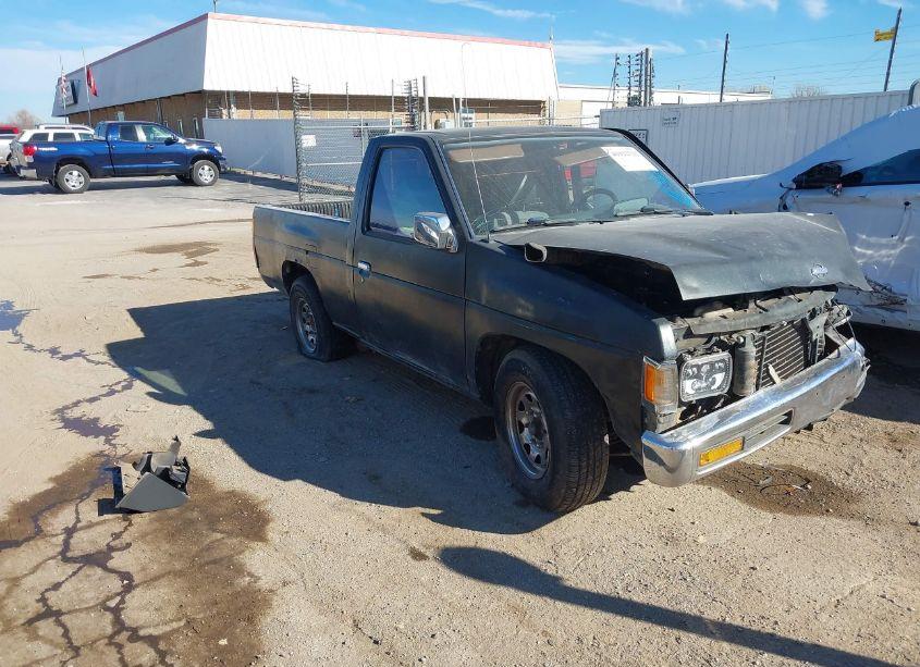 1995 Nissan Truck E/XE (VIN 1N6SD11S9SC427968) main photo