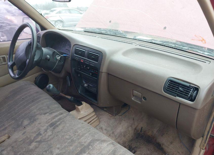 Photo 5 of 1996 Nissan Truck XE (VIN 1N6SD11S9TC319643)