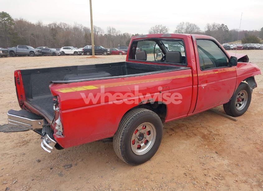 Photo 4 of 1992 Nissan Truck SHORT WHEELBASE (VIN 1N6SD11SXNC304992)