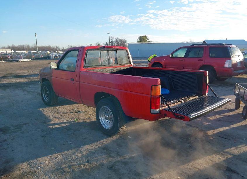 Photo 3 of 1995 Nissan Truck E/XE (VIN 1N6SD11SXSC353900)