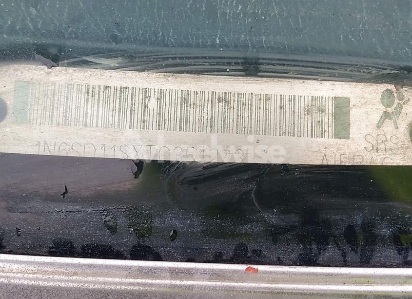 Photo 9 of 1996 Nissan Truck XE (VIN 1N6SD11SXTC351243)