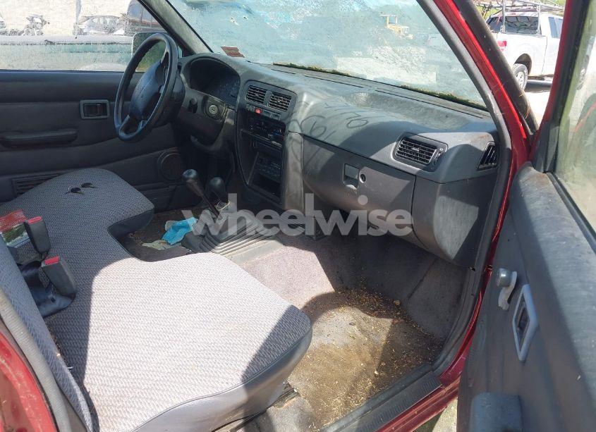 Photo 5 of 1997 Nissan 4x4 TRUCK XE (VIN 1N6SD11Y4VC415557)