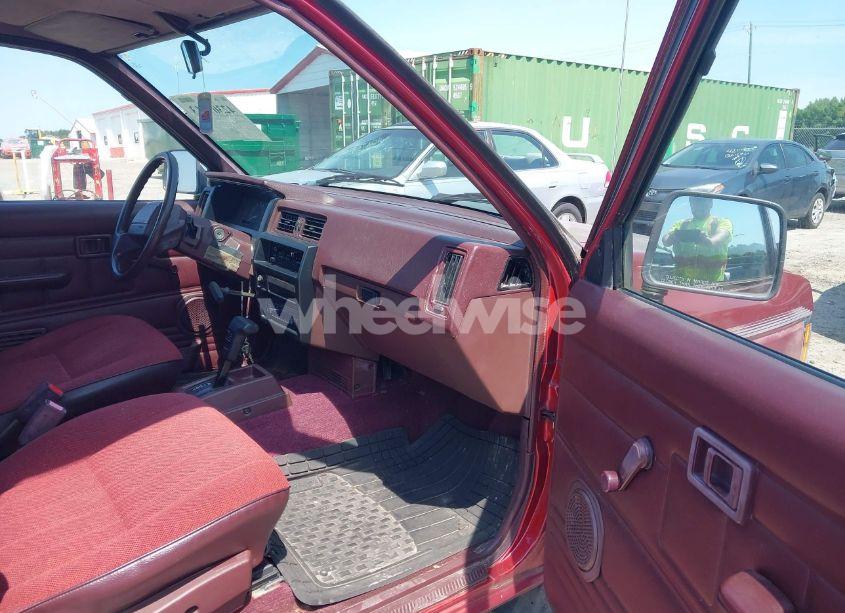 Photo 5 of 1991 Nissan Truck KING CAB (VIN 1N6SD16S0MC318536)