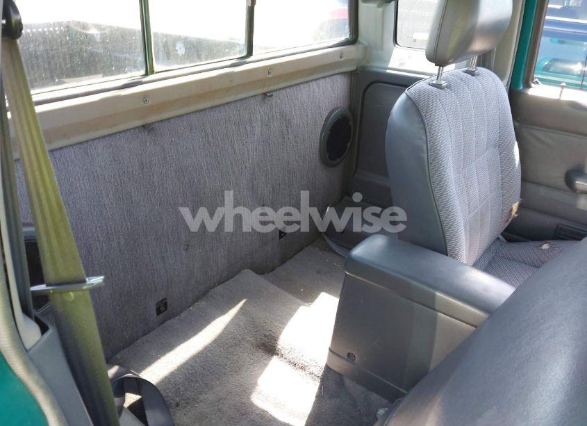 Photo 8 of 1996 Nissan Truck KING CAB SE/KING CAB XE (VIN 1N6SD16S2TC322599)