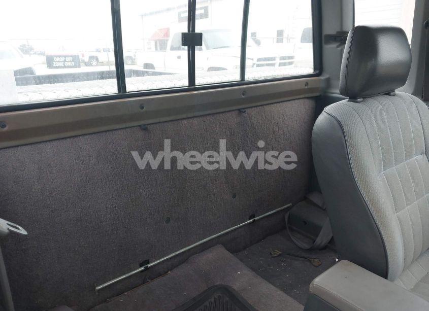 Photo 8 of 1993 Nissan Truck KING CAB (VIN 1N6SD16S5PC405482)