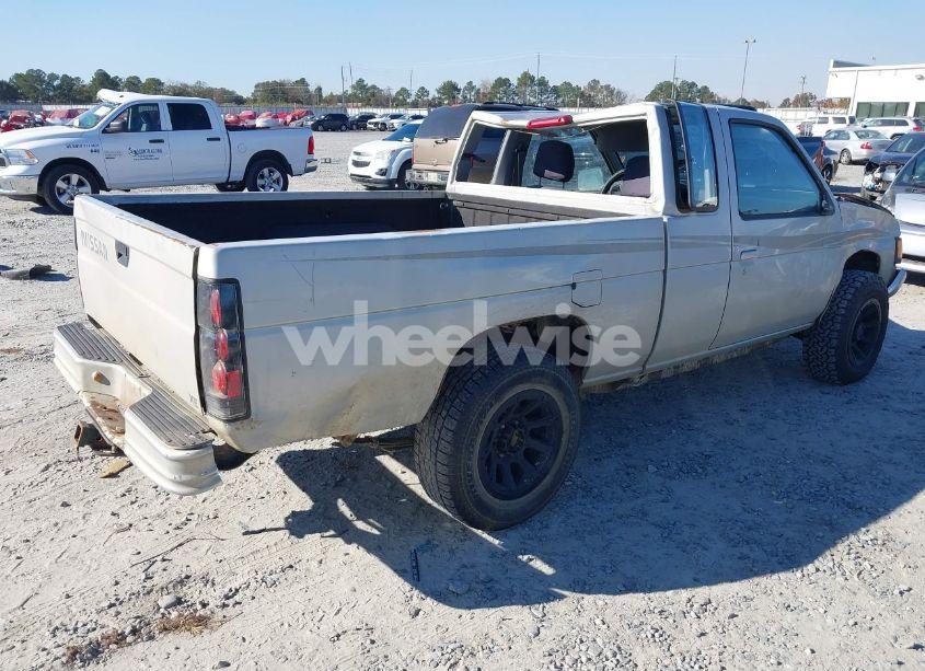 Photo 4 of 1996 Nissan Truck KING CAB SE/KING CAB XE (VIN 1N6SD16S5TC347089)