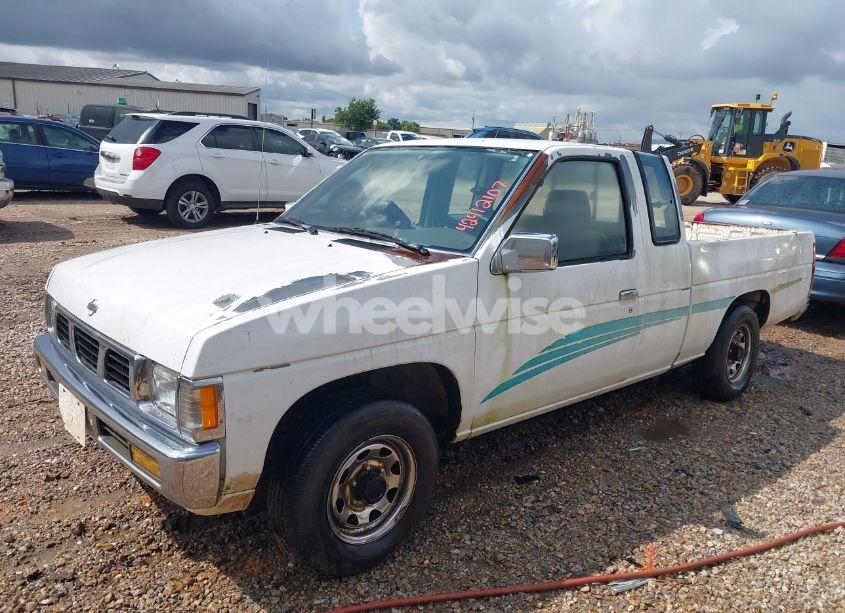 Photo 2 of 1995 Nissan Truck KING CAB XE (VIN 1N6SD16S6SC458927)