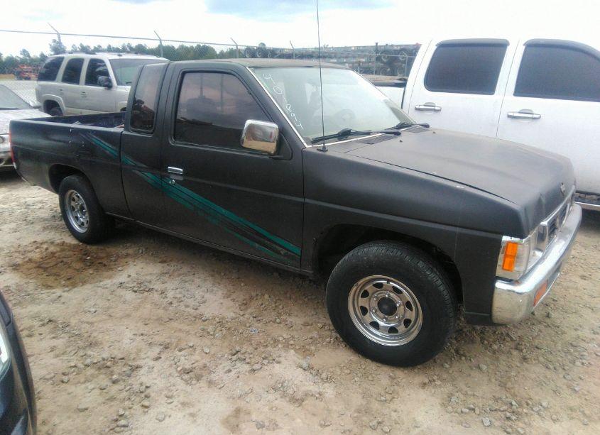 1993 Nissan Truck KING CAB (VIN 1N6SD16S8PC401894) main photo