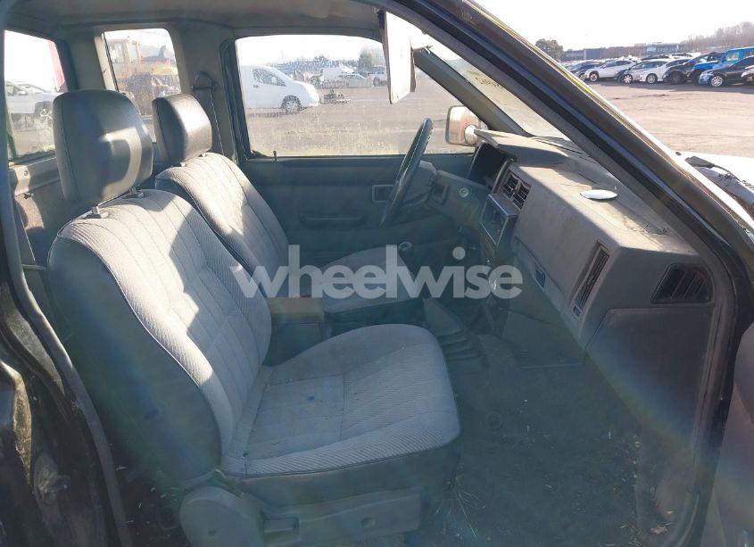 Photo 5 of 1993 Nissan Truck KING CAB (VIN 1N6SD16S9PC432779)