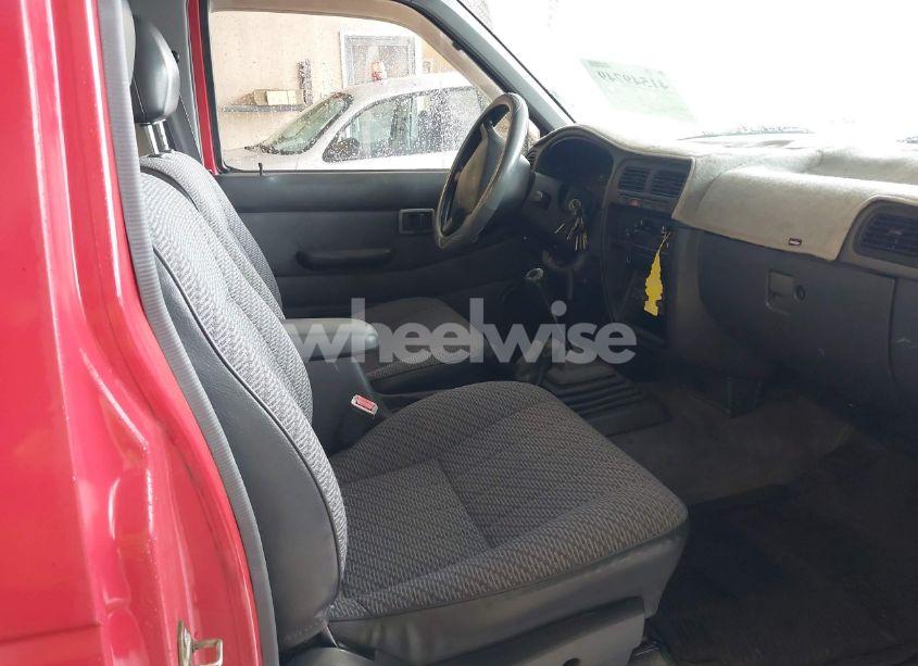 Photo 5 of 1996 Nissan Truck KING CAB SE/KING CAB XE (VIN 1N6SD16Y4TC342616)