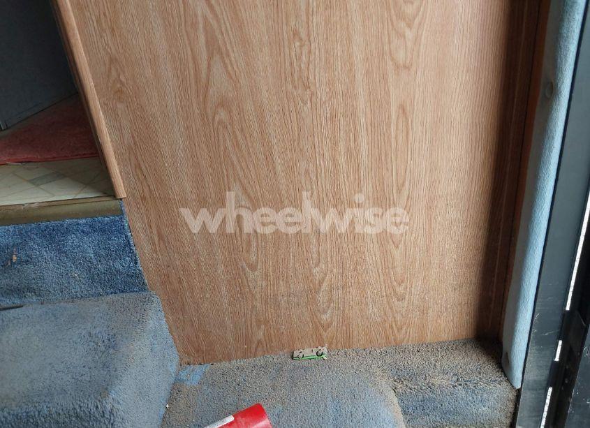 Photo 16 of 1994 American Trailer FIFTH WHEEL SERIES M (VIN 1N8RK3127R0032075)