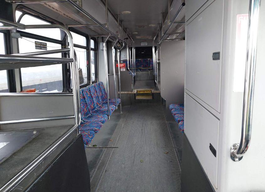 Photo 5 of 2009 El Dorado AXESS (VIN 1N9APALG19C084095)