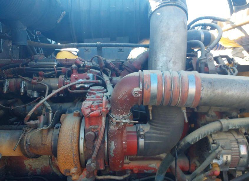 Photo 10 of 2013 Kenworth Construction T800 (VIN 1NKDL40X3DJ340545)