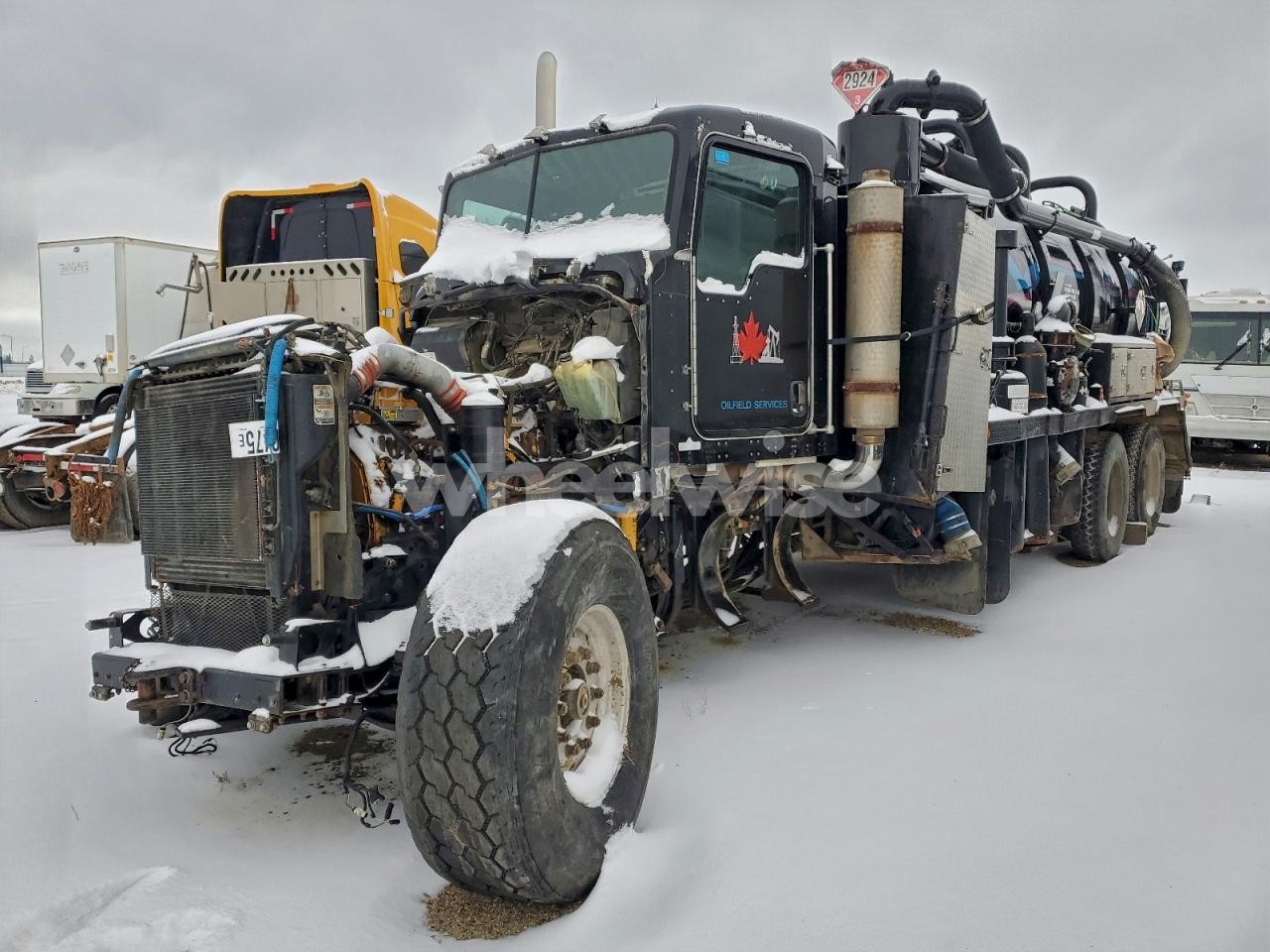 Photo 2 of 2007 KENWORTH CONSTRUCTION T800 (VIN 1NKDLU0X07R992898)