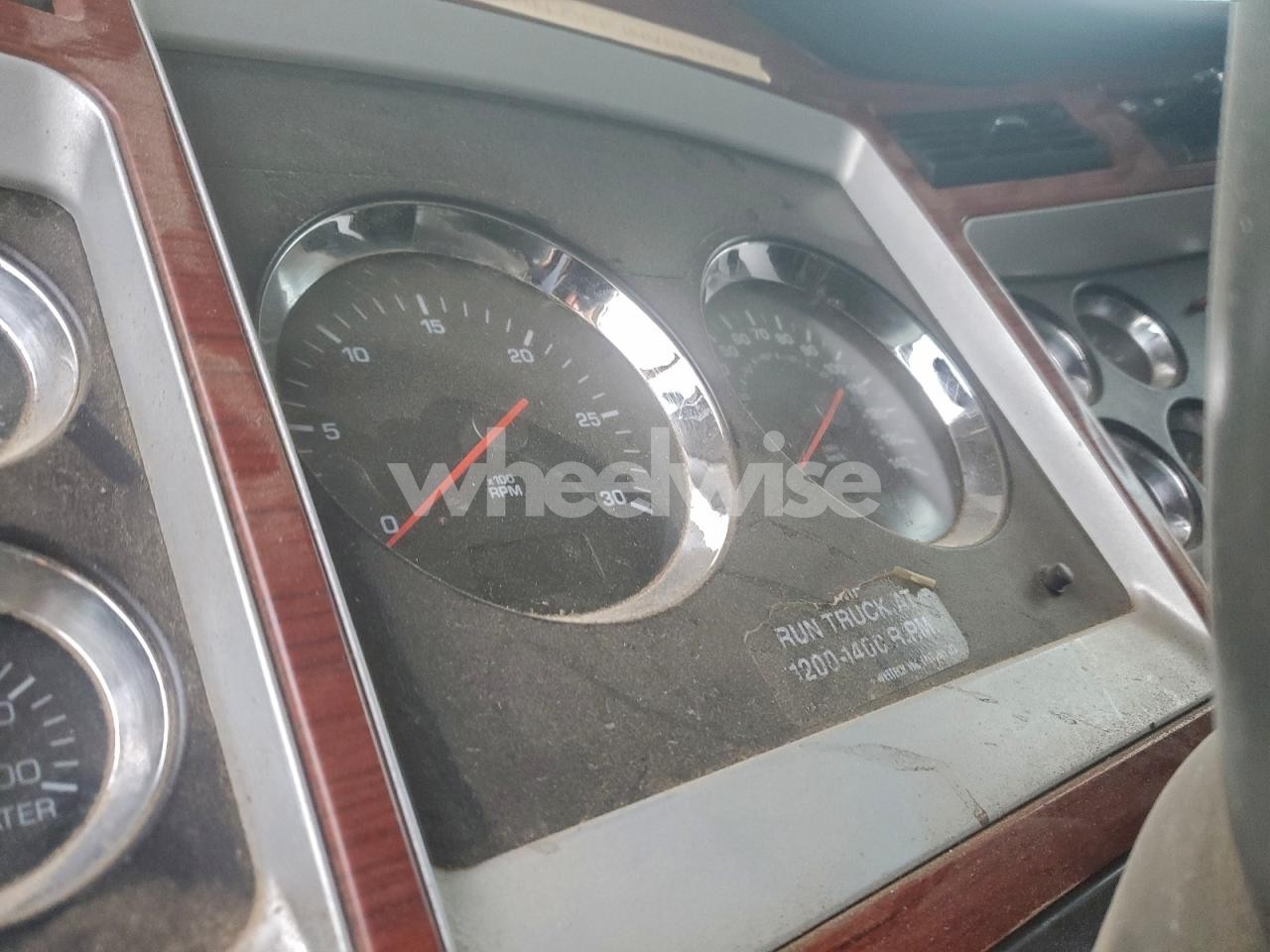 Photo 8 of 2007 KENWORTH CONSTRUCTION T800 (VIN 1NKDLU0X07R992898)