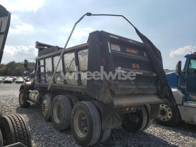 Photo 8 of 2013 KENWORTH T800 DUMP TRUCK (VIN 1NKDX4EX0DJ368123)