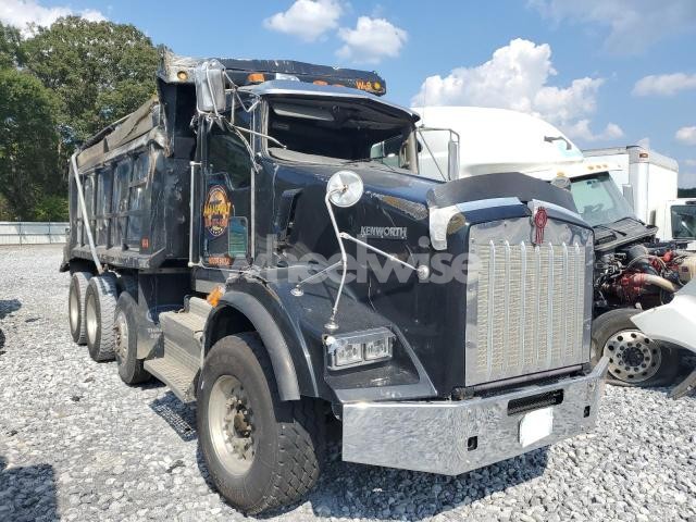 Photo 9 of 2013 KENWORTH T800 DUMP TRUCK (VIN 1NKDX4EX0DJ368123)