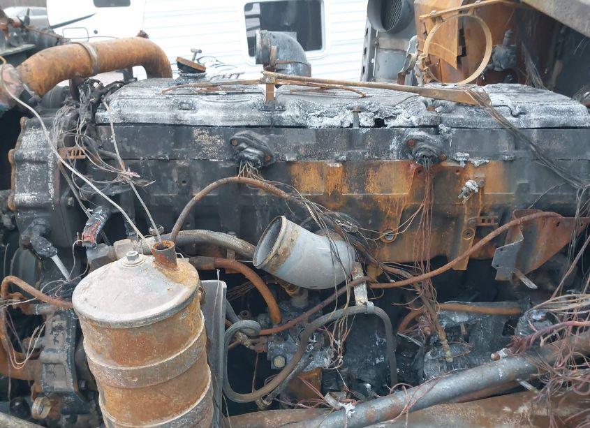 Photo 10 of 2006 Kenworth Construction T800 (VIN 1NKDXBEX36J145761)