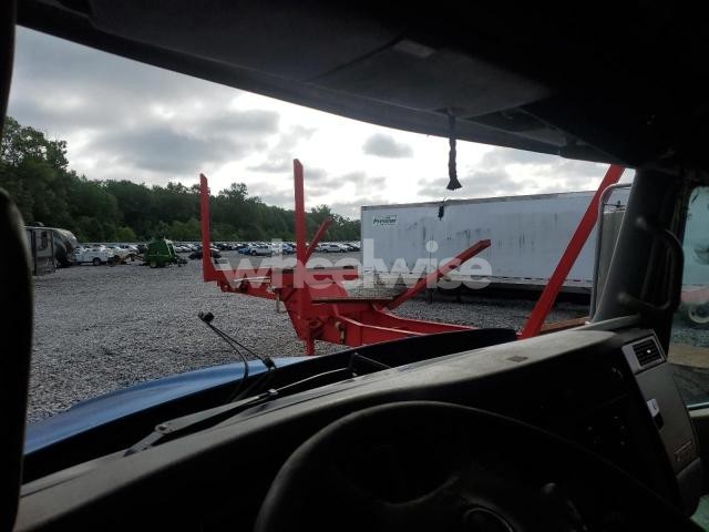 Photo 7 of 2007 KENWORTH CONSTRUCTION T800 (VIN 1NKDXBTX97J175240)