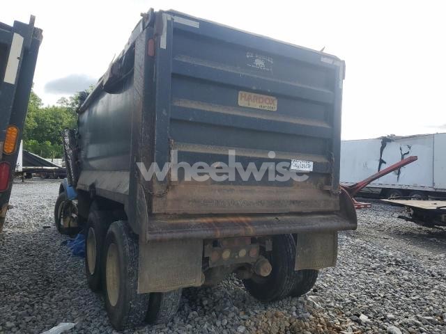 Photo 9 of 2007 KENWORTH CONSTRUCTION T800 (VIN 1NKDXBTX97J175240)