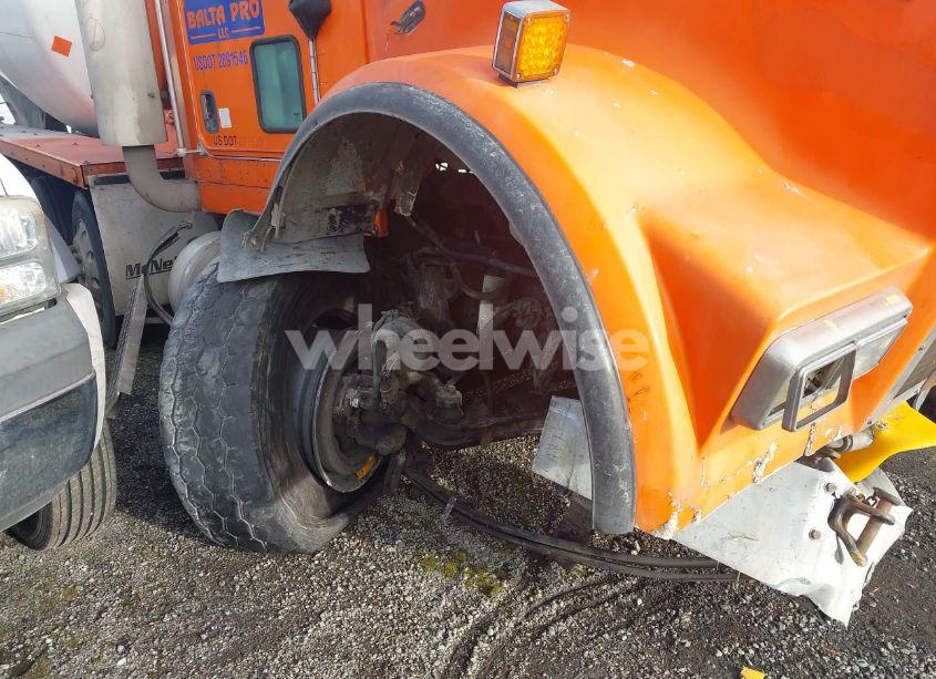 Photo 11 of 2007 Kenworth W900 W900 (VIN 1NKWL00X97R184485)