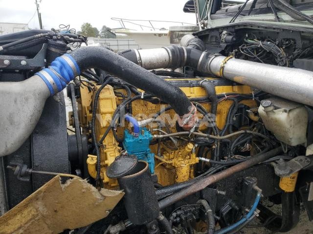 Photo 5 of 2005 KENWORTH CONSTRUCTION W900 (VIN 1NKWXBEX25J104321)