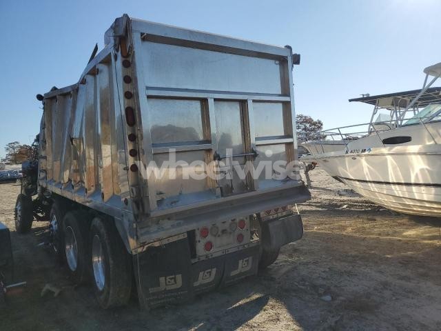 Photo 9 of 2005 KENWORTH CONSTRUCTION W900 (VIN 1NKWXBEX25J104321)