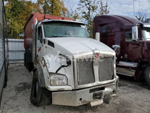 2023 KENWORTH T880 DUMP TRUCK (VIN 1NKZL40X3PJ226720) main photo