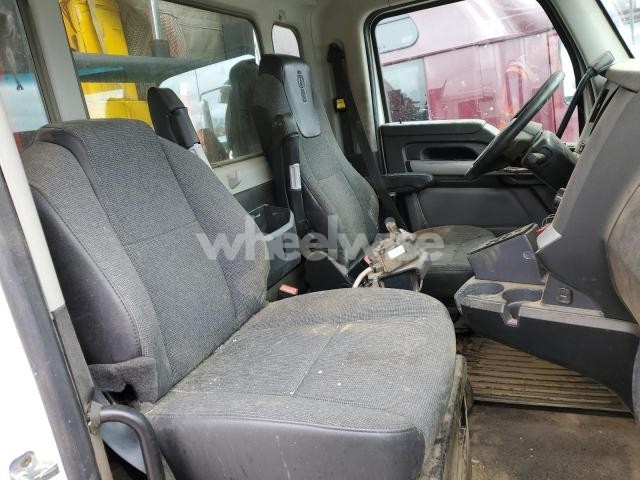 Photo 9 of 2023 KENWORTH T880 DUMP TRUCK (VIN 1NKZL40X3PJ226720)