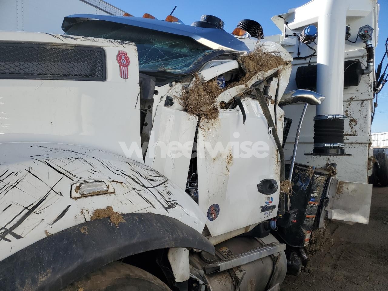 Photo 9 of 2024 KENWORTH T880 VACUUM TRUCK (VIN 1NKZL40X7RJ369253)