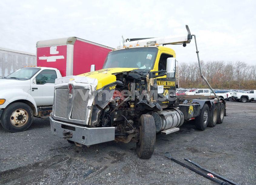 Photo 2 of 2020 Kenworth T880 N/A (VIN 1NKZX4EX4LJ308558)