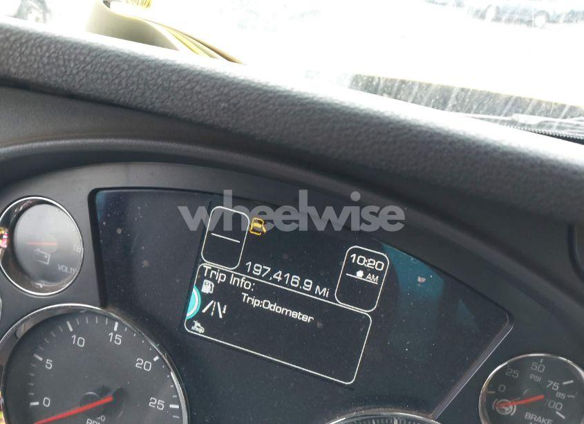 Photo 5 of 2020 Kenworth T880 N/A (VIN 1NKZX4EX4LJ308558)