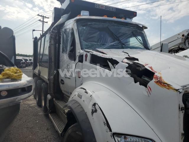Photo 10 of 2020 KENWORTH T880 DUMP TRUCK (VIN 1NKZX4TX2LJ424988)