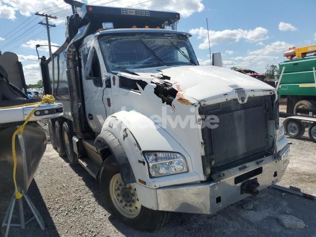 Photo 9 of 2020 KENWORTH T880 DUMP TRUCK (VIN 1NKZX4TX2LJ424988)