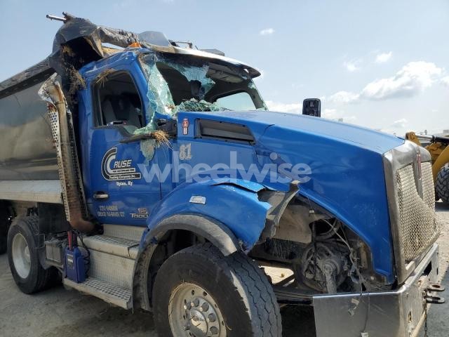 Photo 3 of 2022 KENWORTH T880 DUMP TRUCK N/A (VIN 1NKZX4TX6NJ489281)